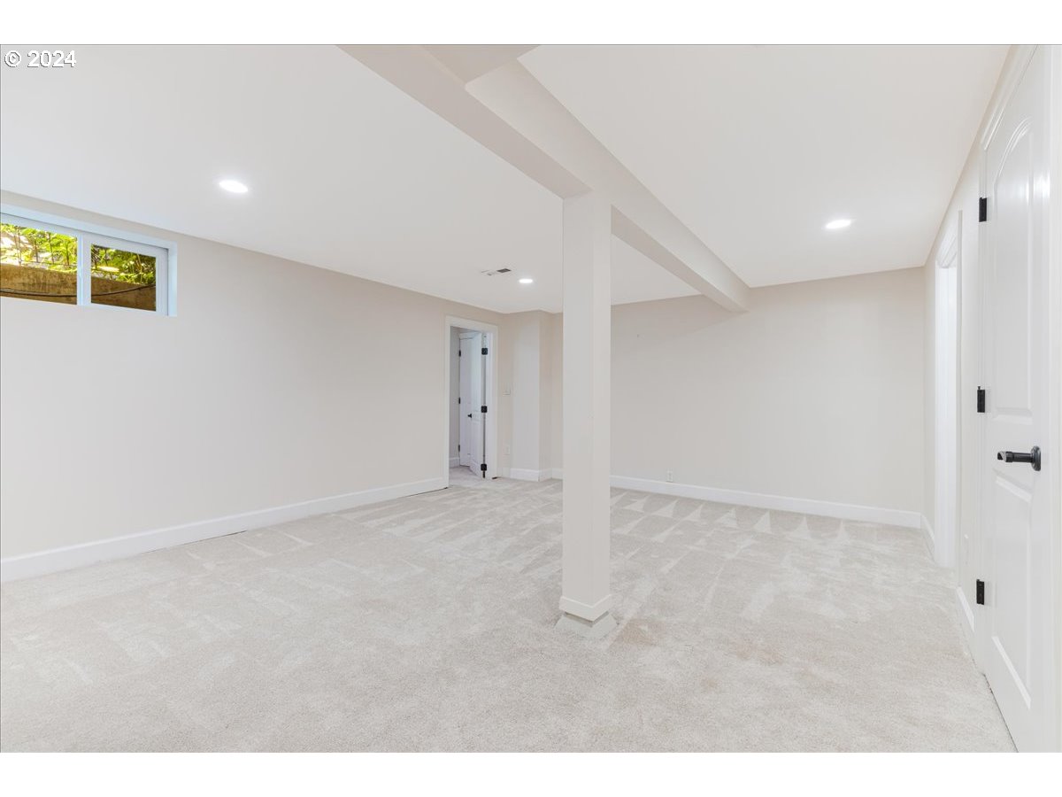 18993 Walling Circle West Linn, OR 97068 - Photo 28 of 42