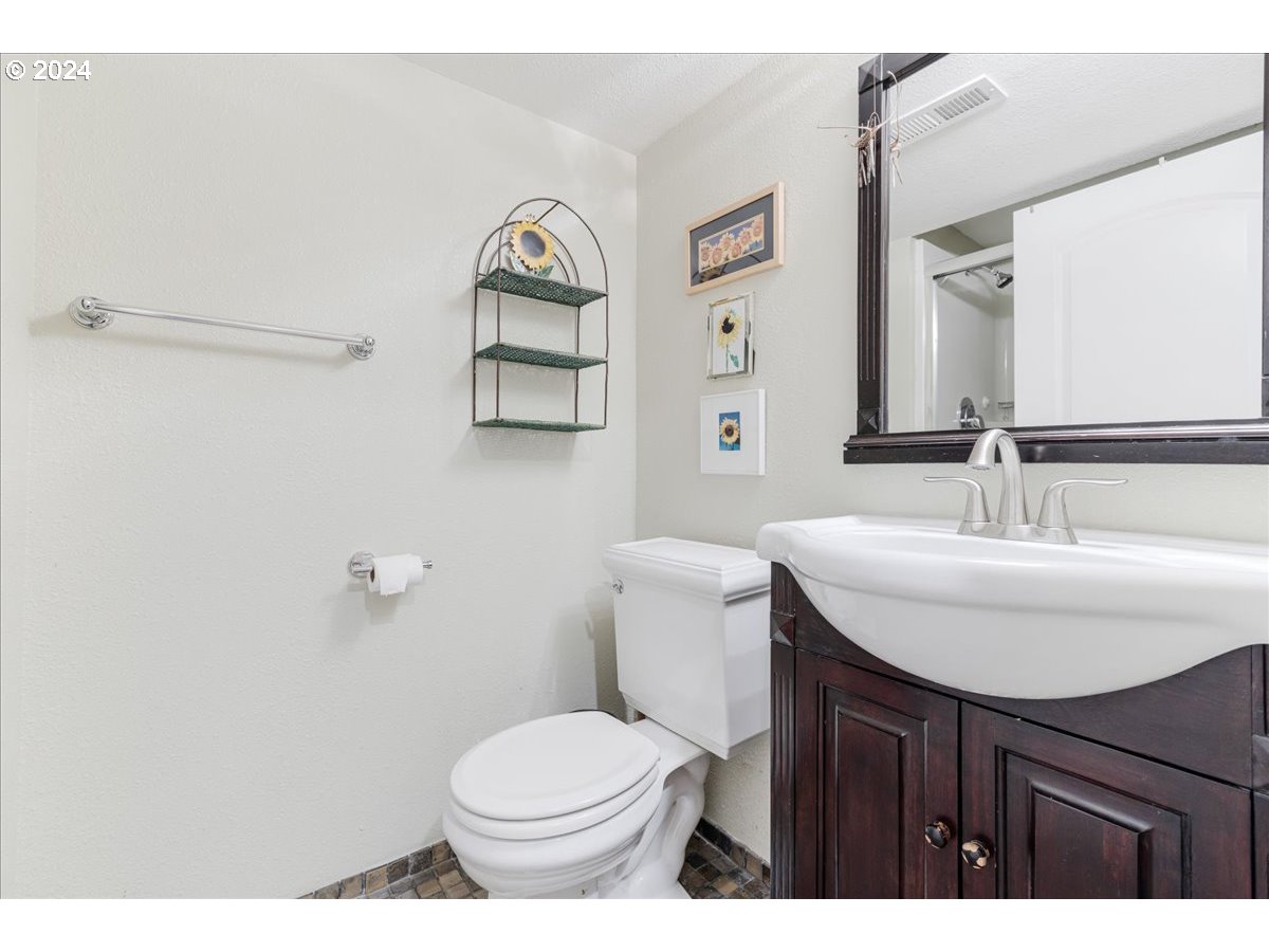 18993 Walling Circle West Linn, OR 97068 - Photo 30 of 42