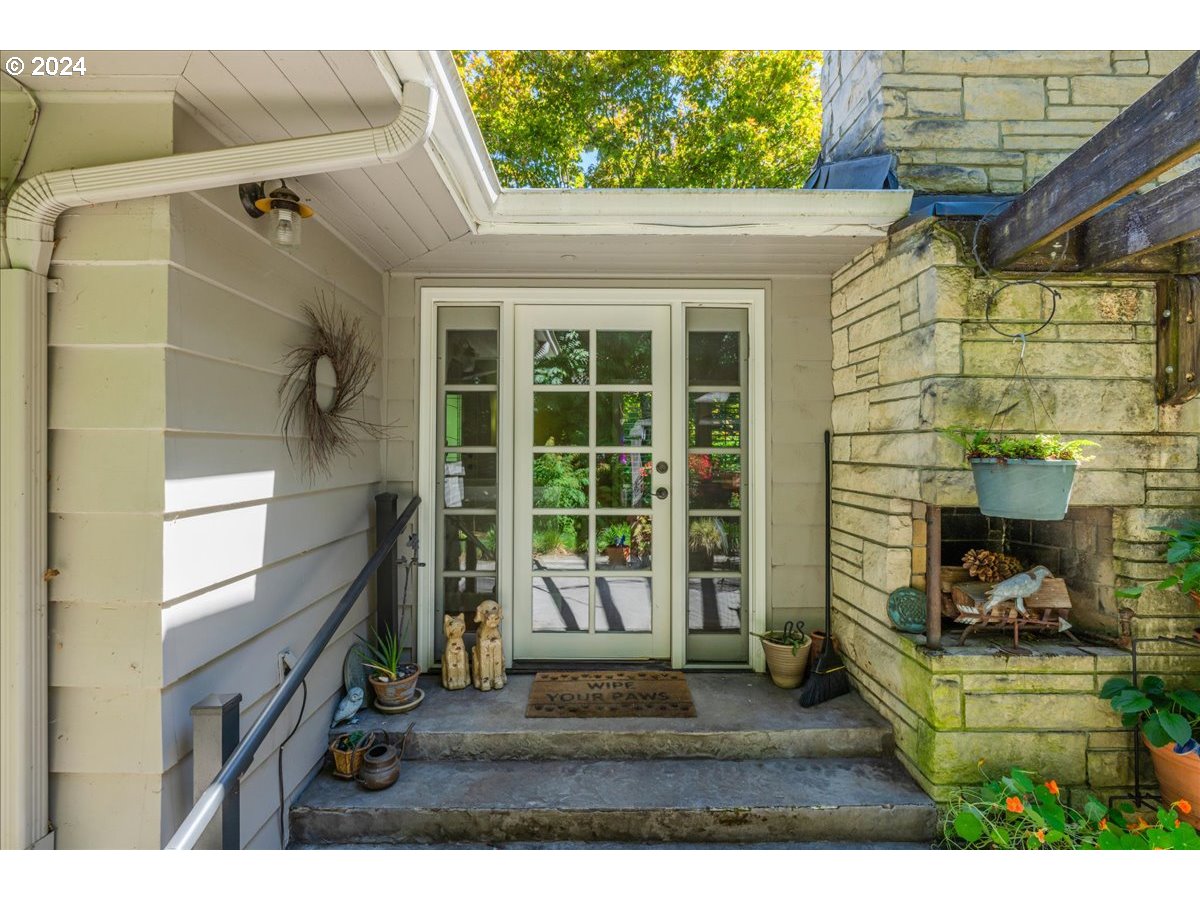 18993 Walling Circle West Linn, OR 97068 - Photo 32 of 42