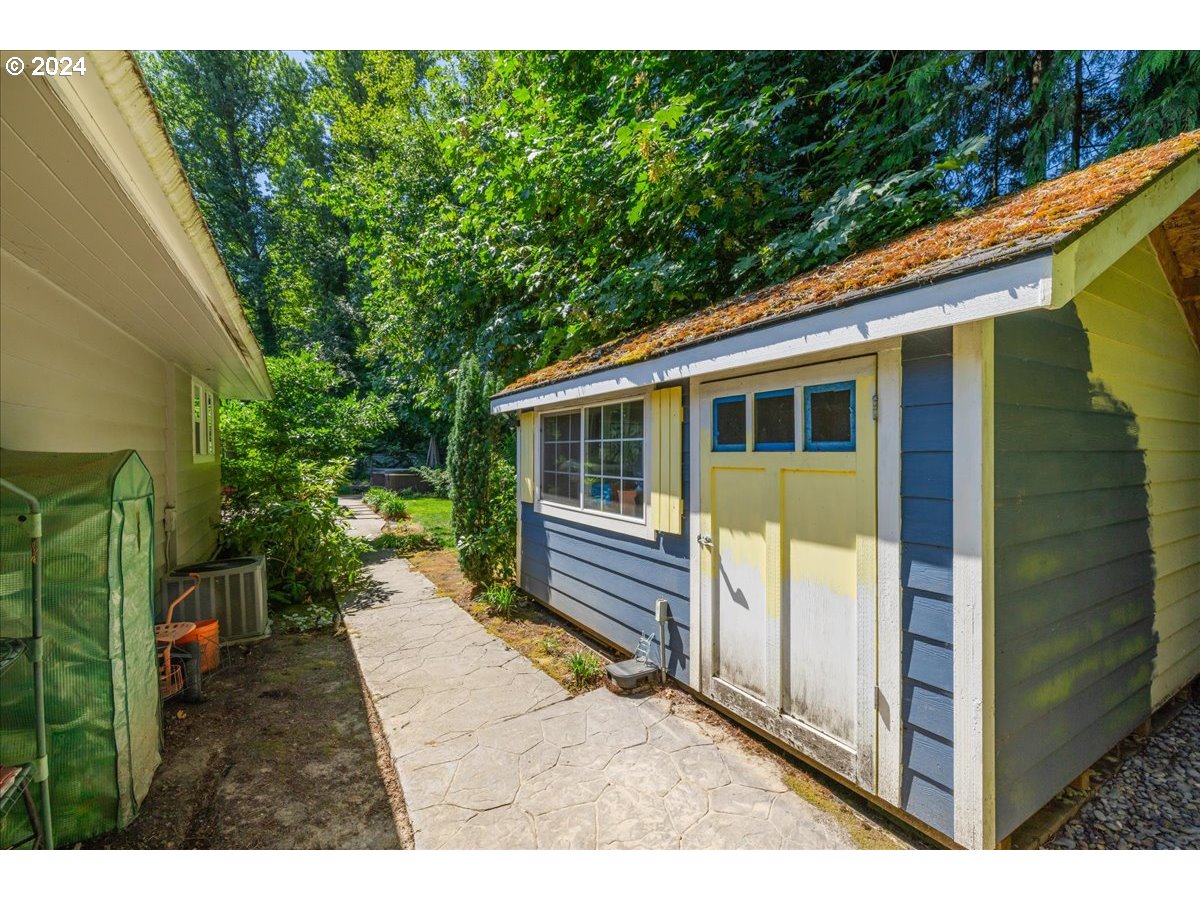 18993 Walling Circle West Linn, OR 97068 - Photo 35 of 42