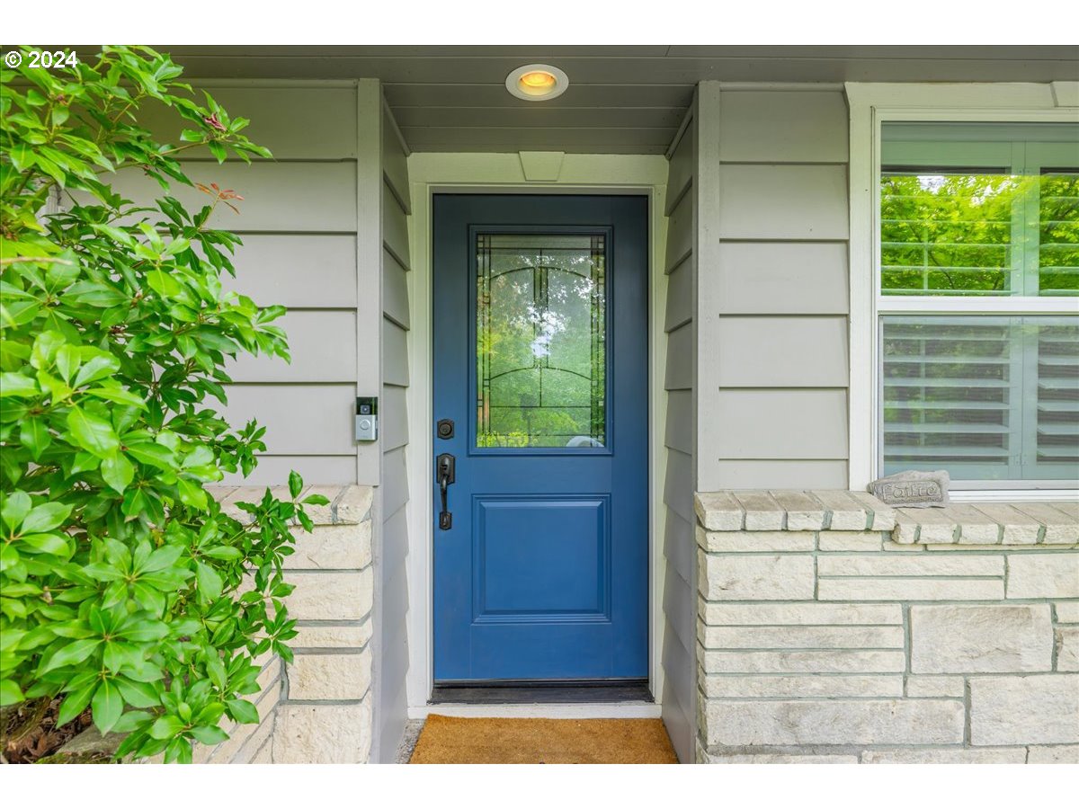 18993 Walling Circle West Linn, OR 97068 - Photo 4 of 42