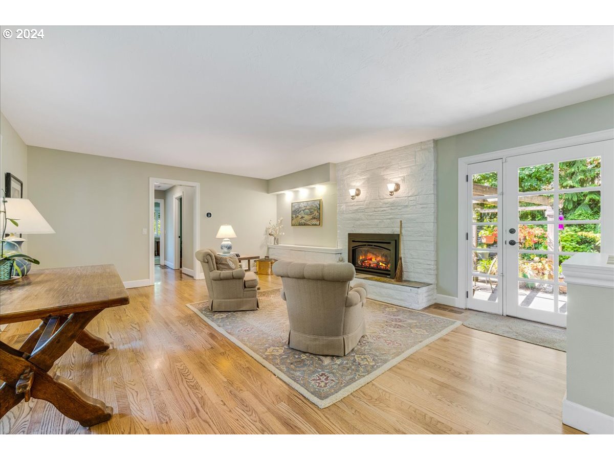 18993 Walling Circle West Linn, OR 97068 - Photo 5 of 42