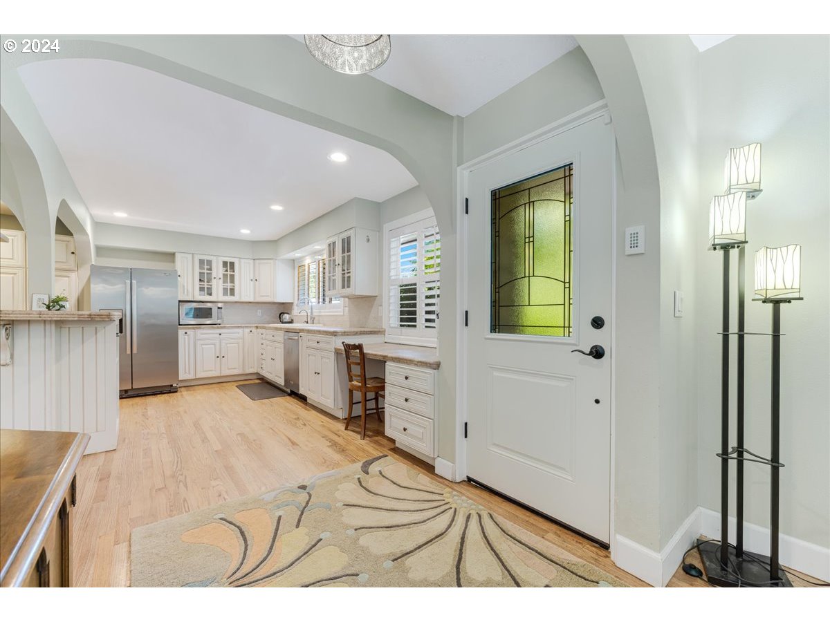 18993 Walling Circle West Linn, OR 97068 - Photo 6 of 42