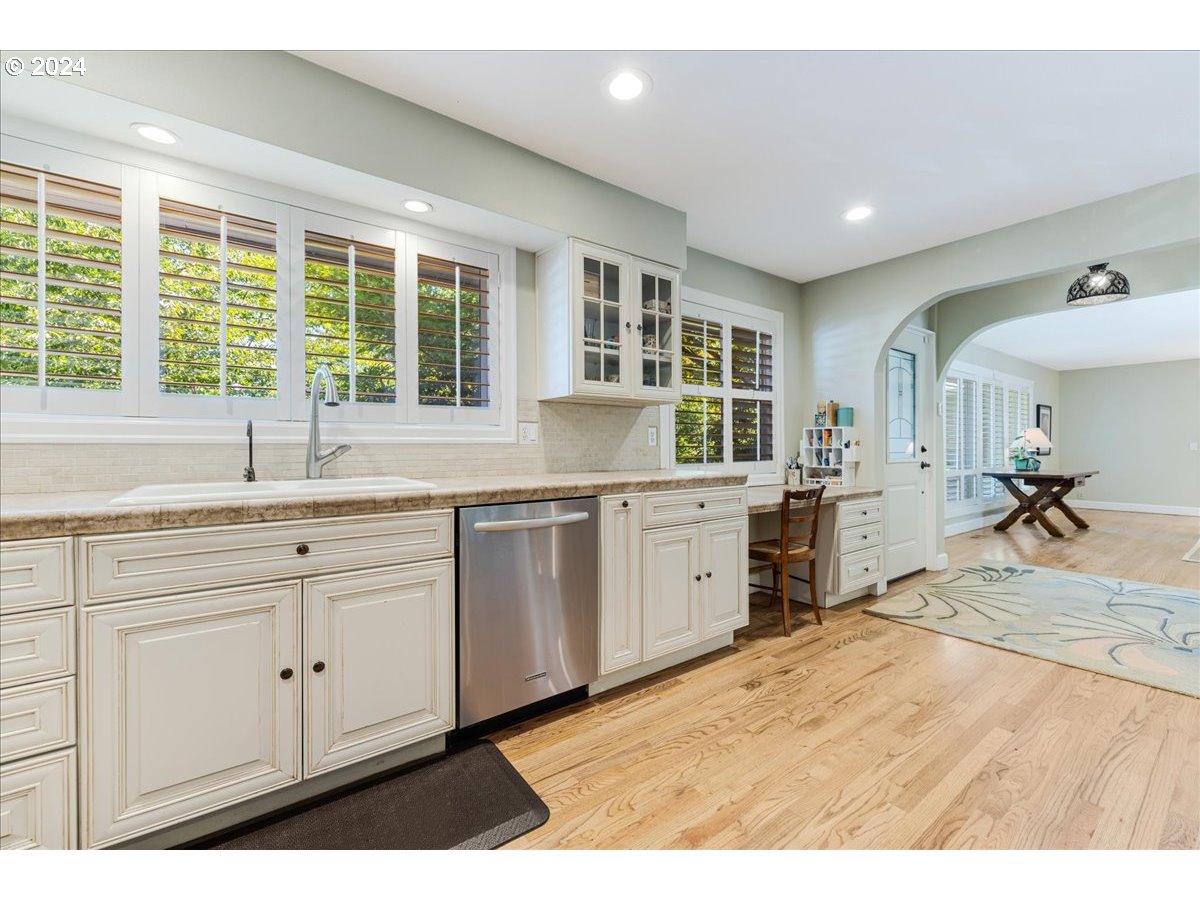 18993 Walling Circle West Linn, OR 97068 - Photo 7 of 42