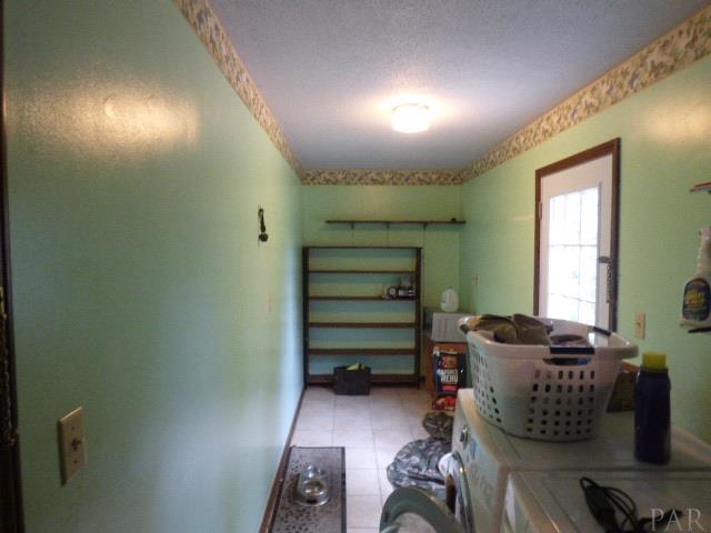 8340 Pilgrim Road Pensacola, FL 32514 - Photo 16 of 31 Gallery Image 16