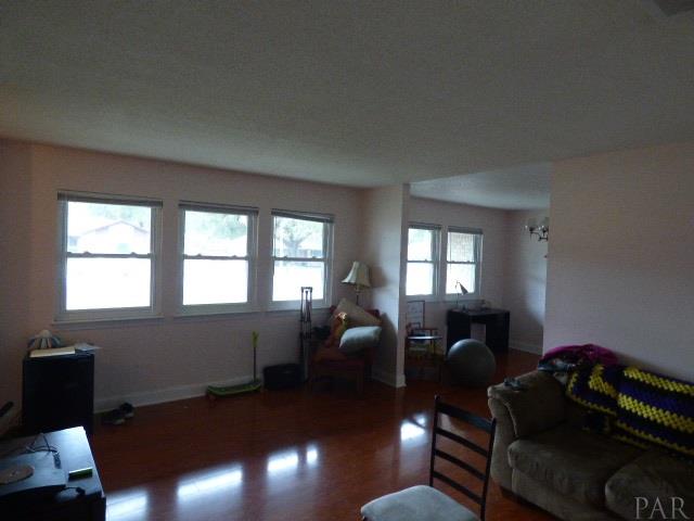 8340 Pilgrim Road Pensacola, FL 32514 - Photo 5 of 31 Gallery Image 5