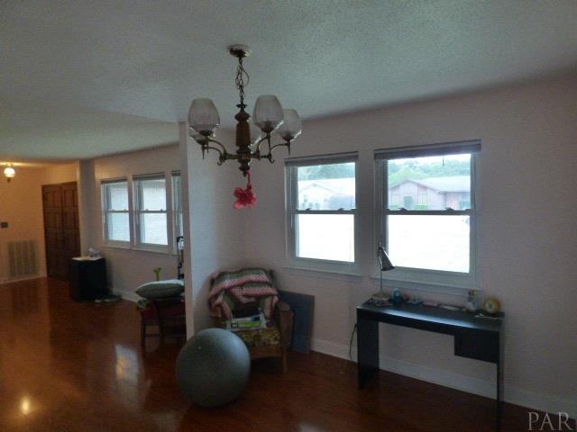 8340 Pilgrim Road Pensacola, FL 32514 - Photo 8 of 31 Gallery Image 8