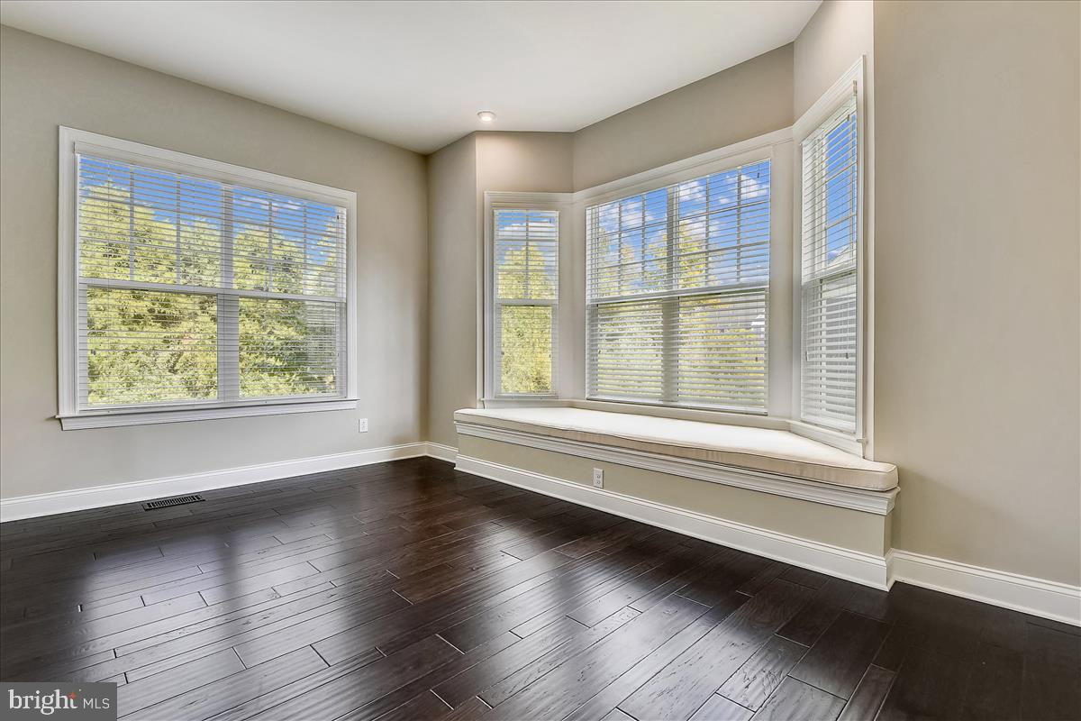 40789 Foxtail Fields Drive Aldie, VA 20105 - Photo 12 of 63 Main level study