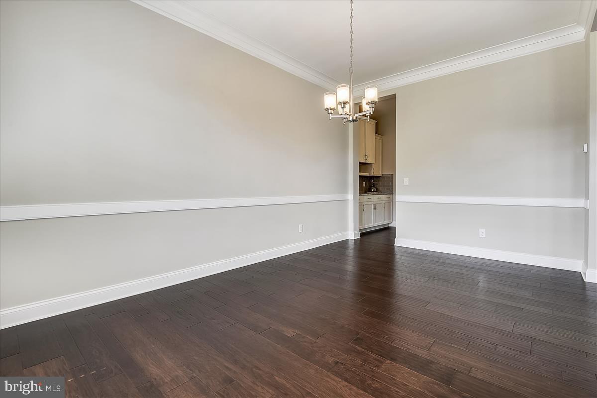 40789 Foxtail Fields Drive Aldie, VA 20105 - Photo 16 of 63 Dining room