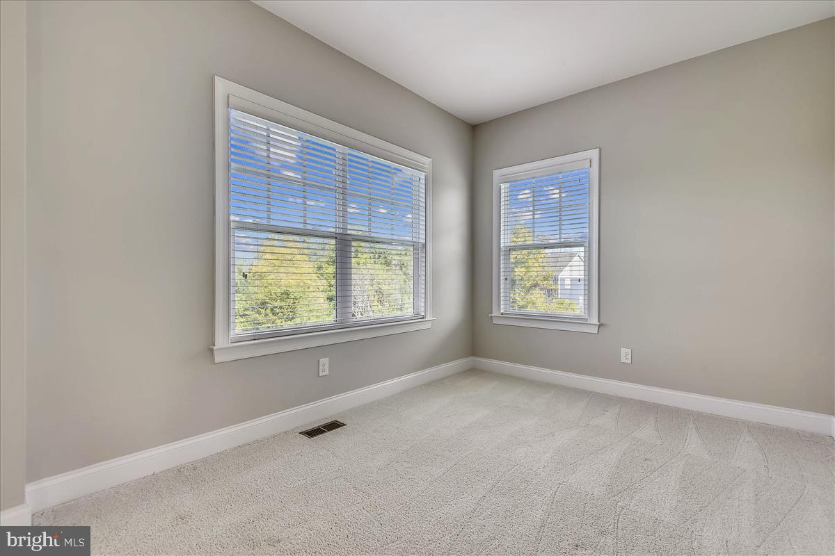 40789 Foxtail Fields Drive Aldie, VA 20105 - Photo 25 of 63 Sitting room