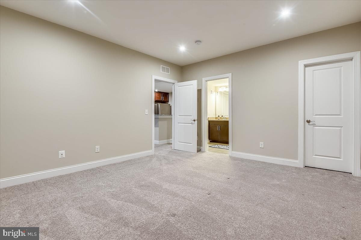 40789 Foxtail Fields Drive Aldie, VA 20105 - Photo 46 of 63 Basement bedroom