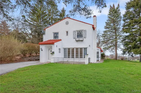 $325,000 | 799 Woods Road, Geddes, NY 13209