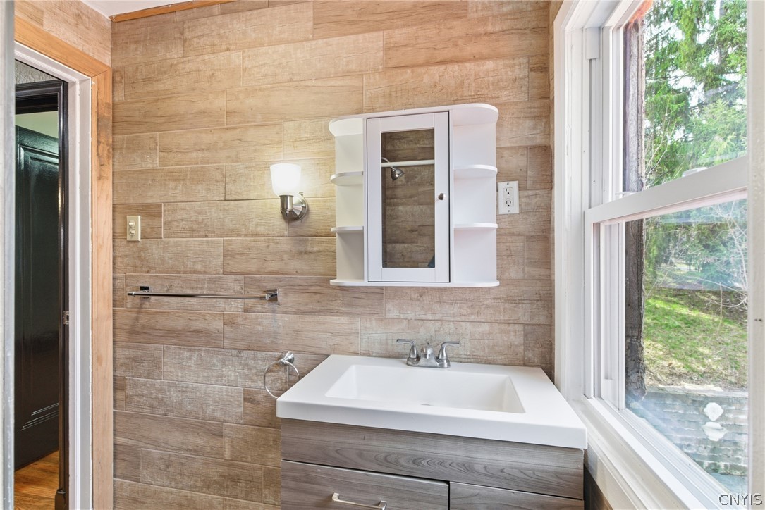 799 Woods Road Geddes, NY 13209 - Photo 17 of 47