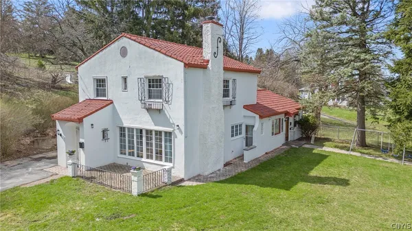 $350,000 | 799 Woods Road, Geddes, NY 13209