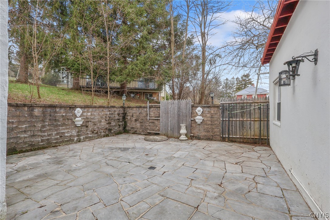 799 Woods Road Geddes, NY 13209 - Photo 9 of 47