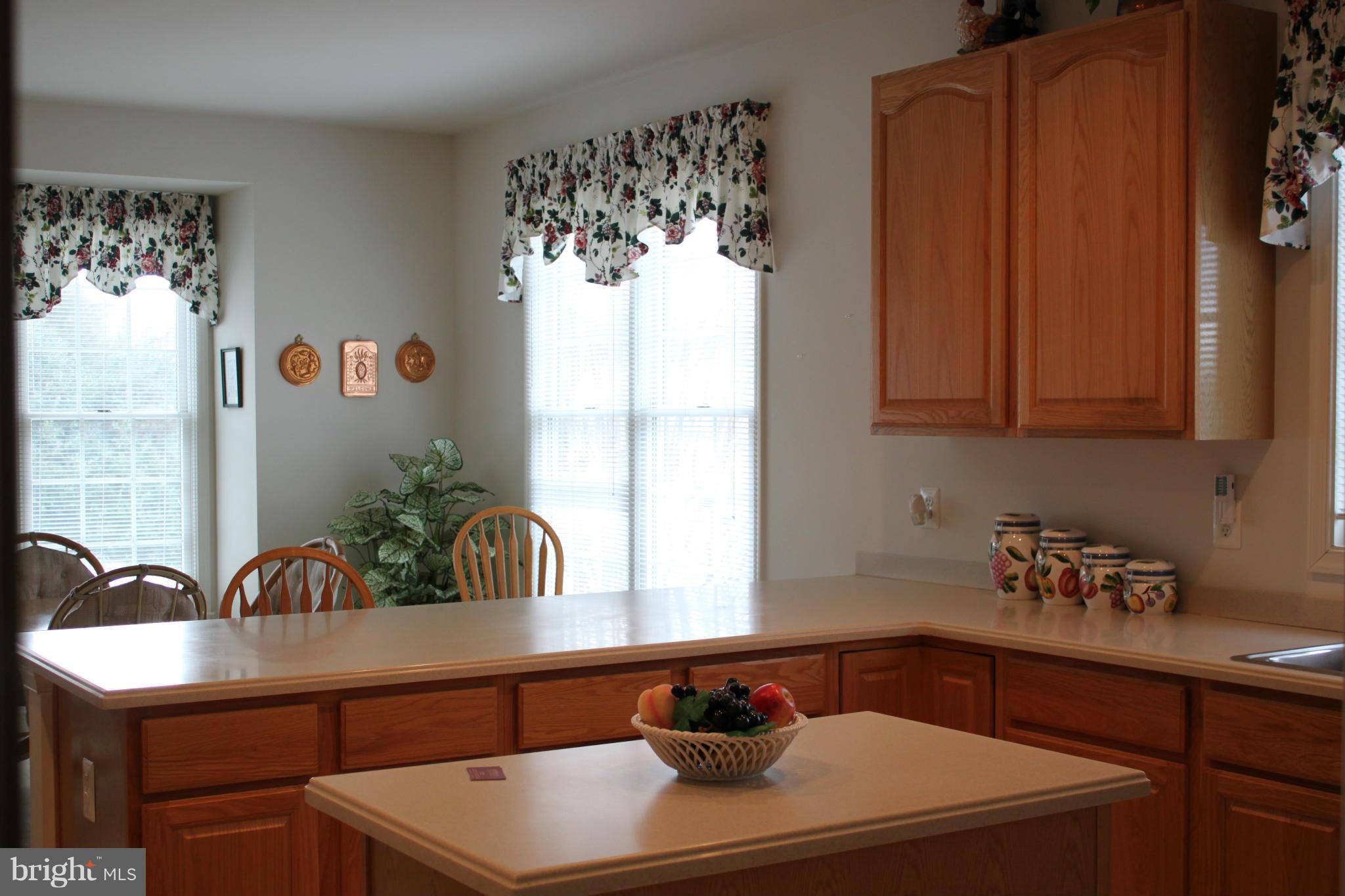 13627 Ryton Ridge Lane Gainesville, VA 20155 - Photo 7 of 21 Kitchen