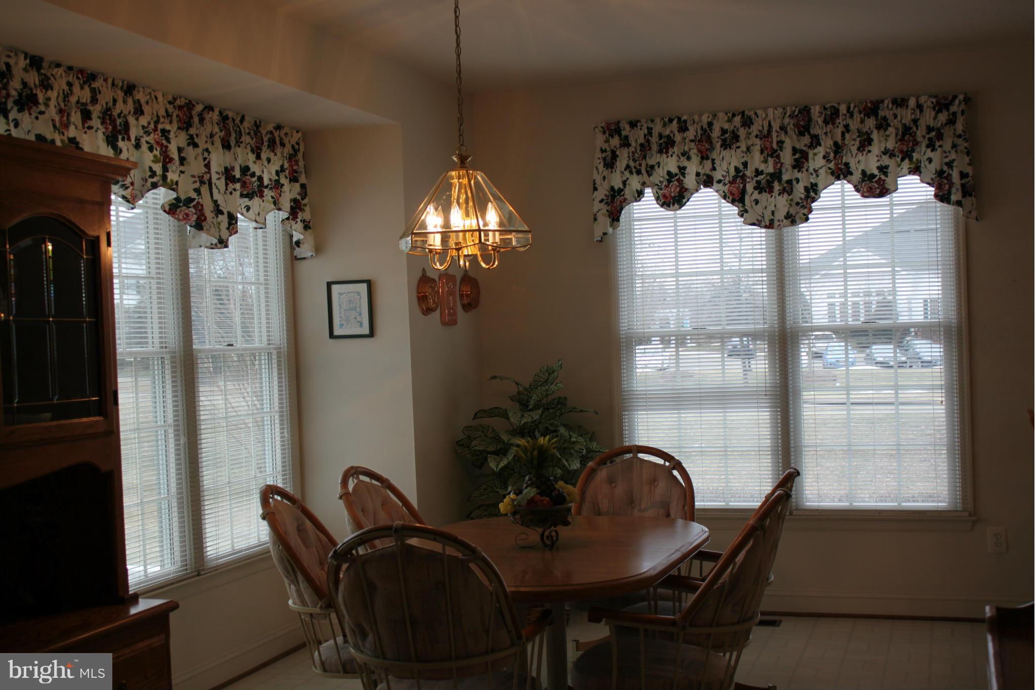 13627 Ryton Ridge Lane Gainesville, VA 20155 - Photo 8 of 21 Kitchen