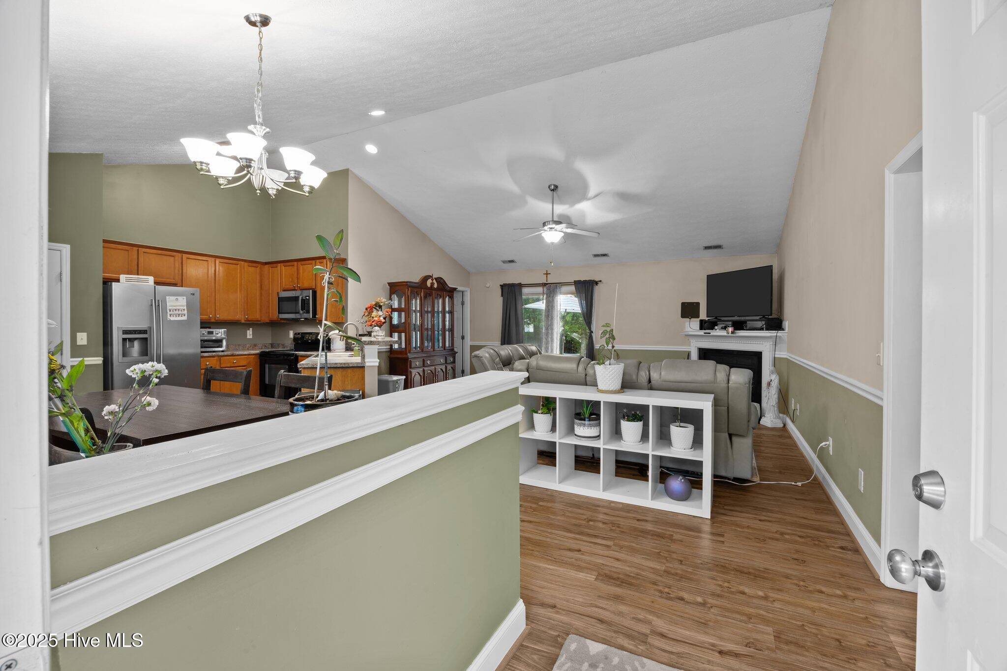 3106 John Willis Road New Bern, NC 28562 - Photo 7 of 31 entryway