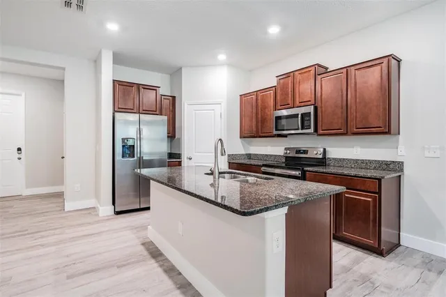 $2,200 | 8082 Rolling Shell Trail, Wesley Chapel, FL 33545