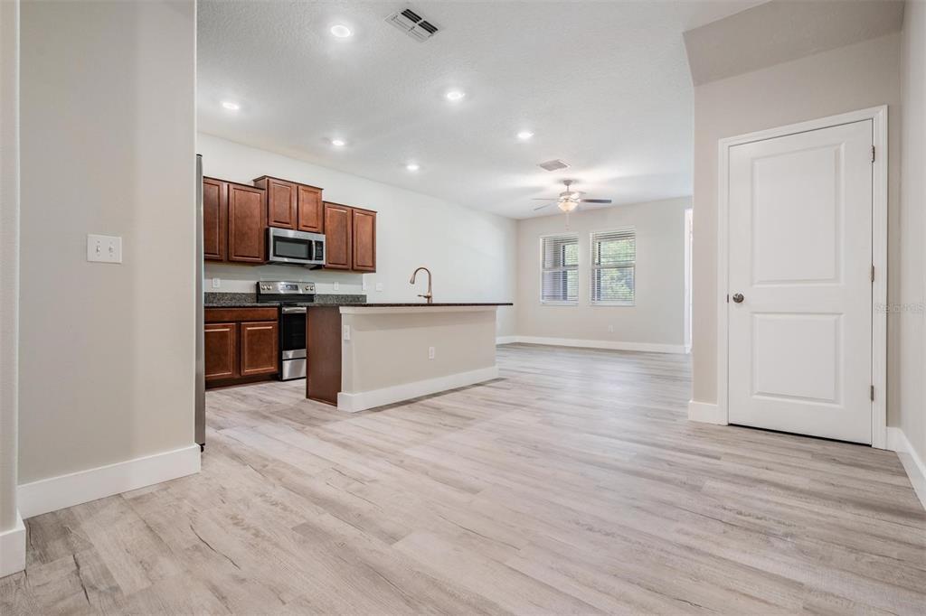 8082 Rolling Shell Trail Wesley Chapel, FL 33545 - Photo 30 of 58