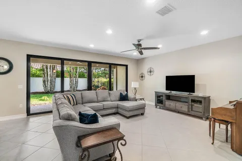 $865,000 | 8109 Snowflake Obsidian Trail, Delray Beach, FL 33446