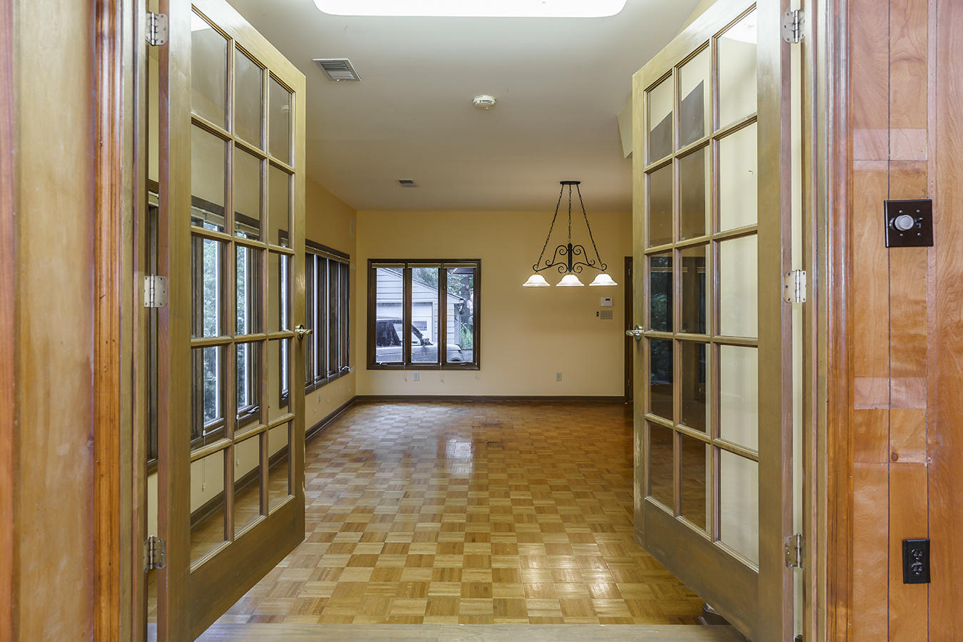 1048 Fontaine Road Lexington, KY 40502 - Photo 17 of 47 1048fontaine17