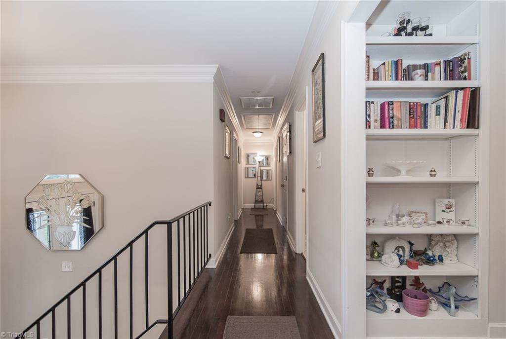 1012 Sweetbriar Road High Point, NC 27262 - Photo 11 of 30 Gallery Image 11