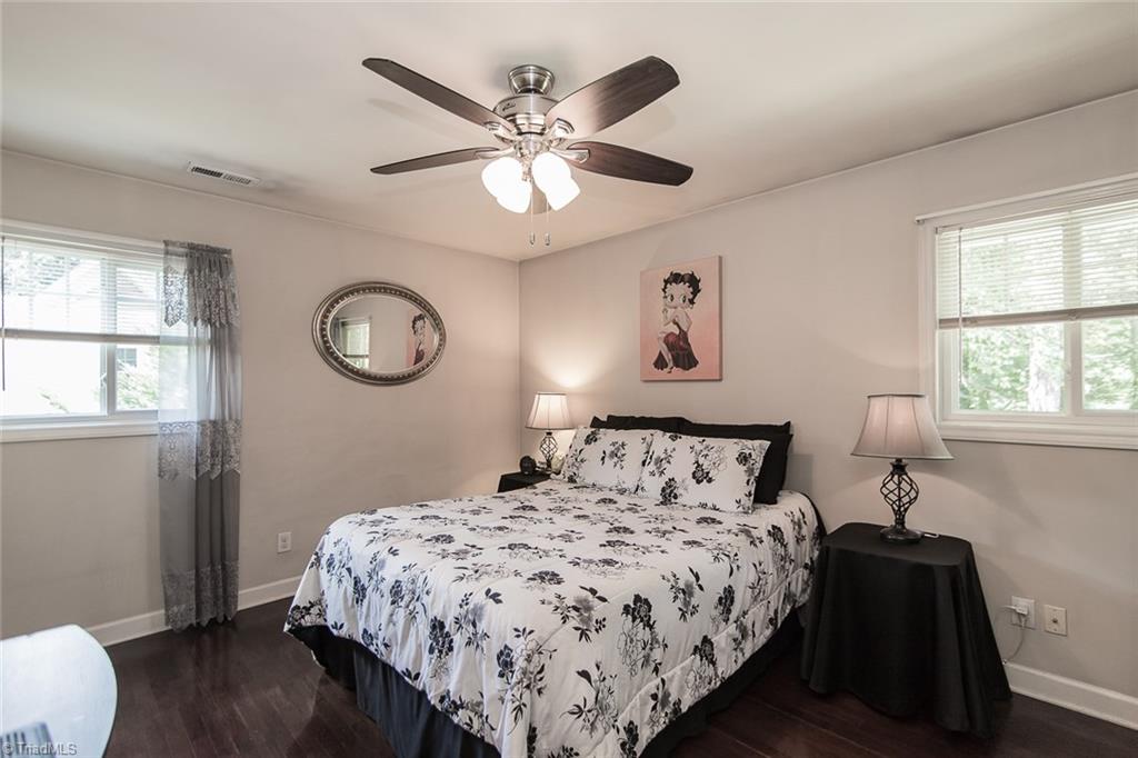 1012 Sweetbriar Road High Point, NC 27262 - Photo 12 of 30 Gallery Image 12