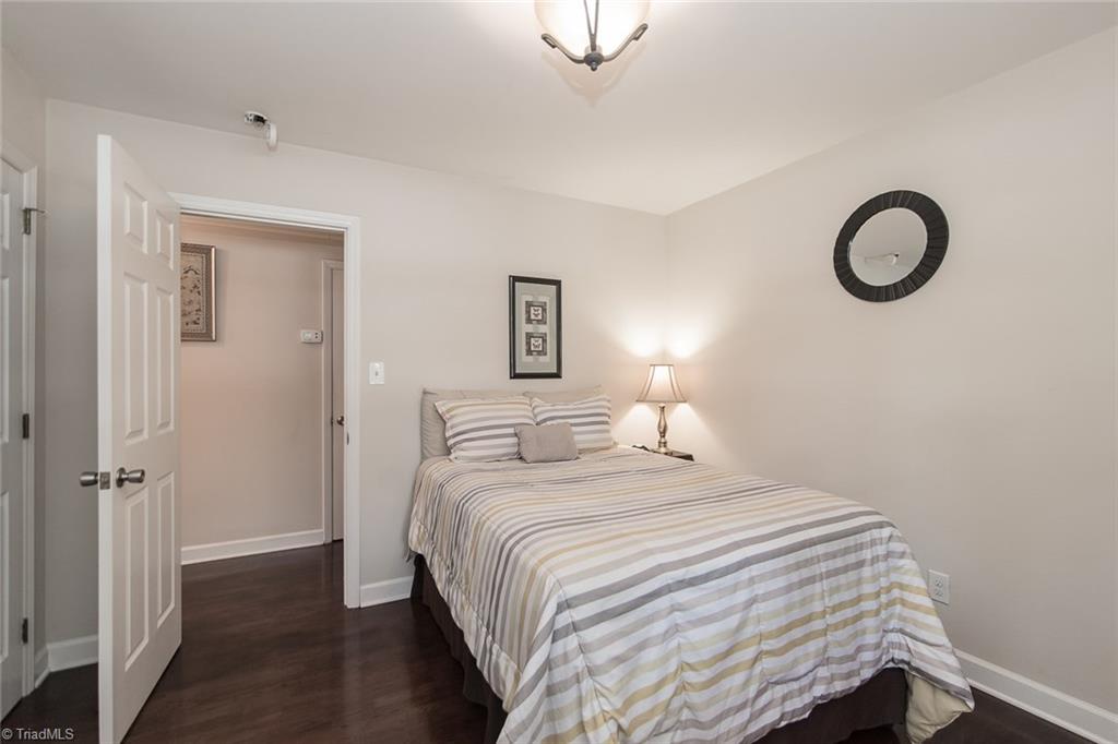 1012 Sweetbriar Road High Point, NC 27262 - Photo 15 of 30 Gallery Image 15