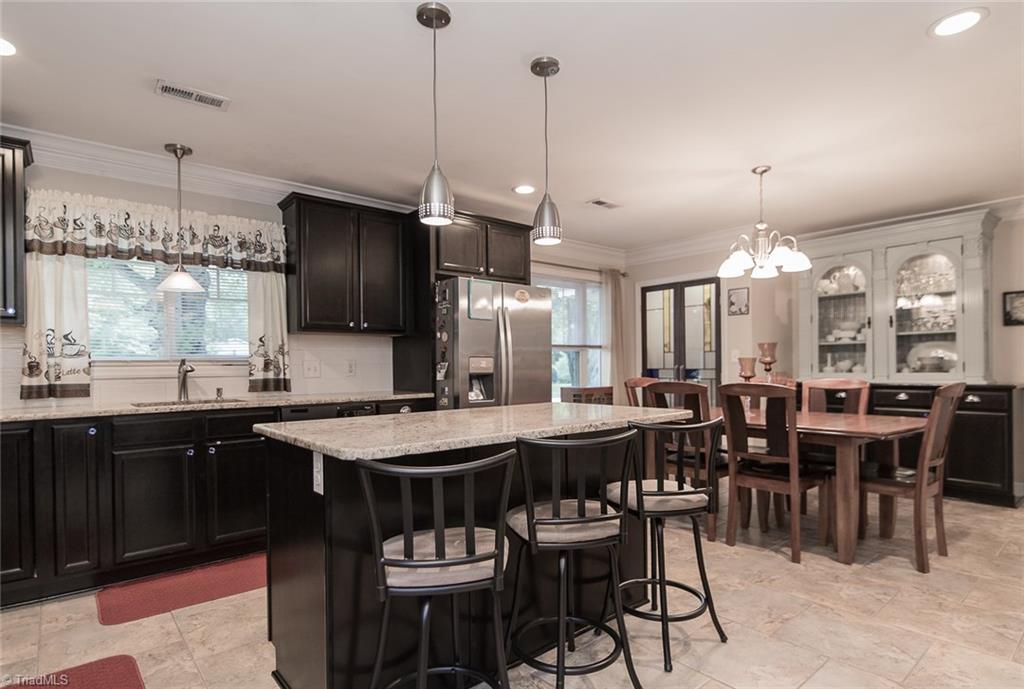 1012 Sweetbriar Road High Point, NC 27262 - Photo 3 of 30 Gallery Image 3