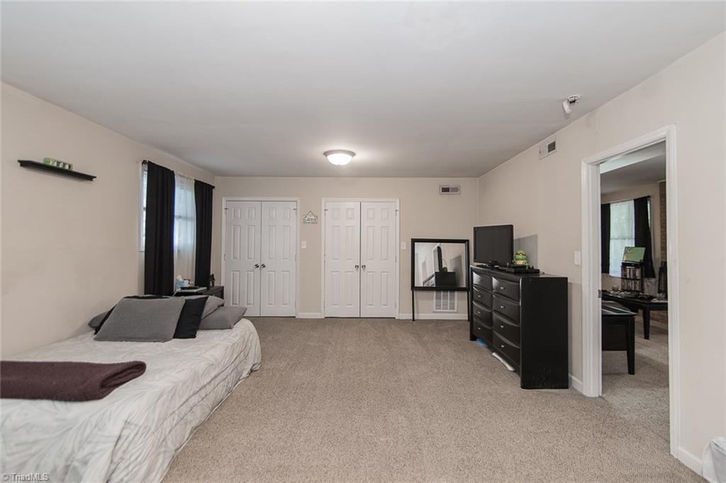 1012 Sweetbriar Road High Point, NC 27262 - Photo 22 of 30 Gallery Image 22
