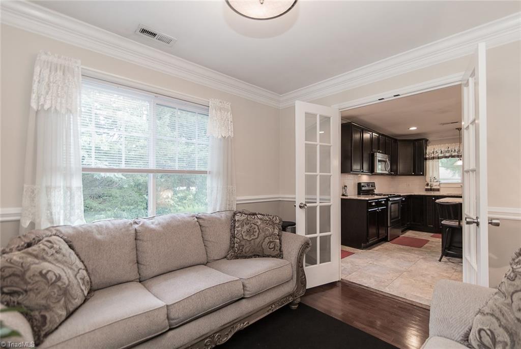 1012 Sweetbriar Road High Point, NC 27262 - Photo 7 of 30 Gallery Image 7