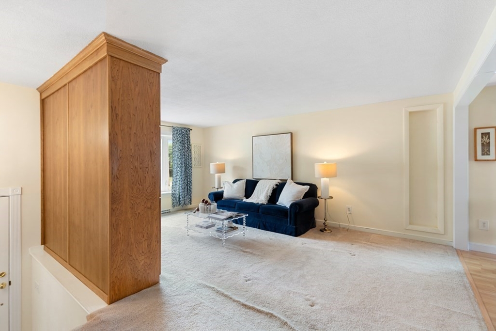 4 Rossmore Road Lynnfield, MA 01940 - Photo 6 of 29