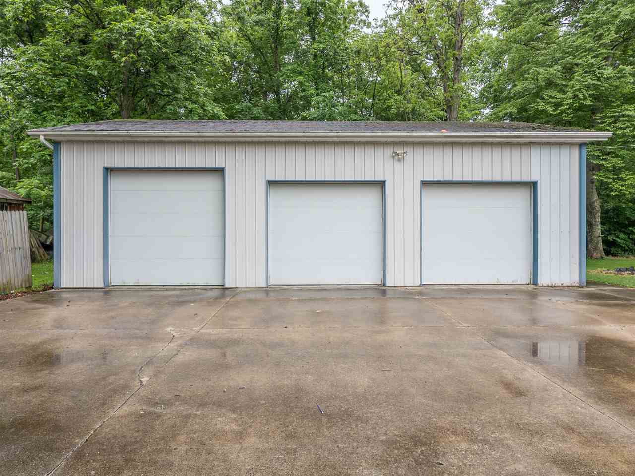 348 East Dustman Road Bluffton, IN 46714 - Photo 2 of 35 Gallery Image 2