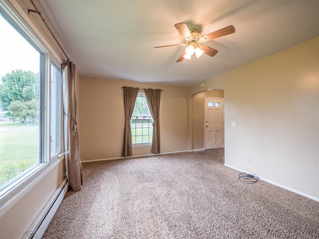 348 East Dustman Road Bluffton, IN 46714 - Photo 13 of 35 Gallery Image 13