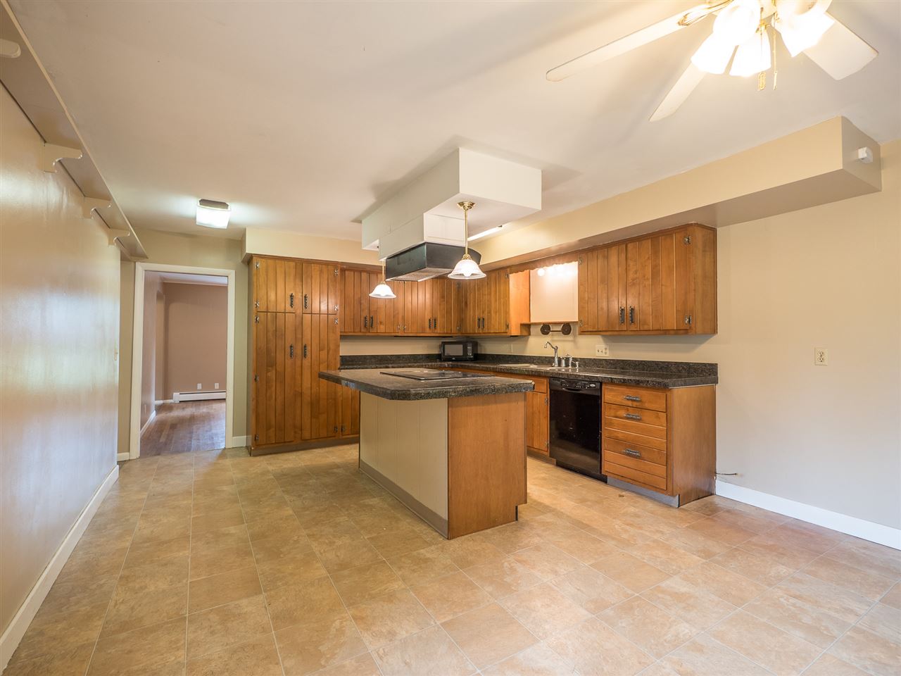 348 East Dustman Road Bluffton, IN 46714 - Photo 10 of 35 Gallery Image 10