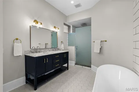 $569,500 | 4716 Olive Street, St. Louis, MO 63108