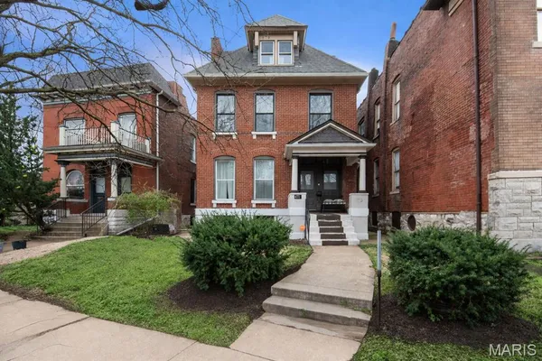 $569,500 | 4716 Olive Street, St. Louis, MO 63108