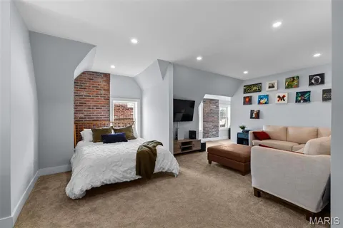 $569,500 | 4716 Olive Street, St. Louis, MO 63108