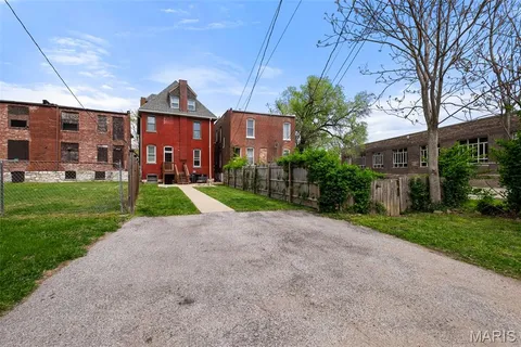 $569,500 | 4716 Olive Street, St. Louis, MO 63108