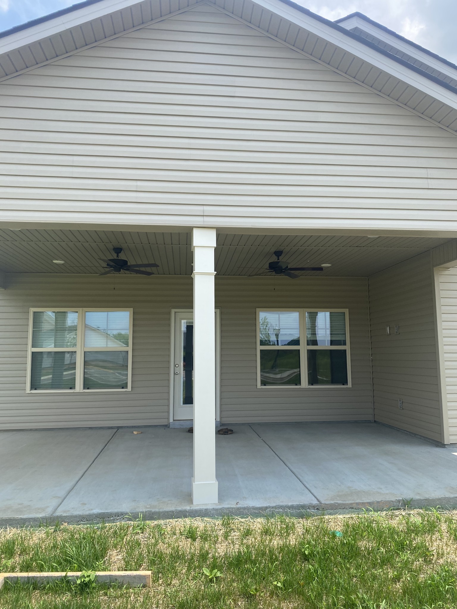 417 Ruby Cate Way Murfreesboro, TN 37128 - Photo 10 of 11 a front view of a house with a garage