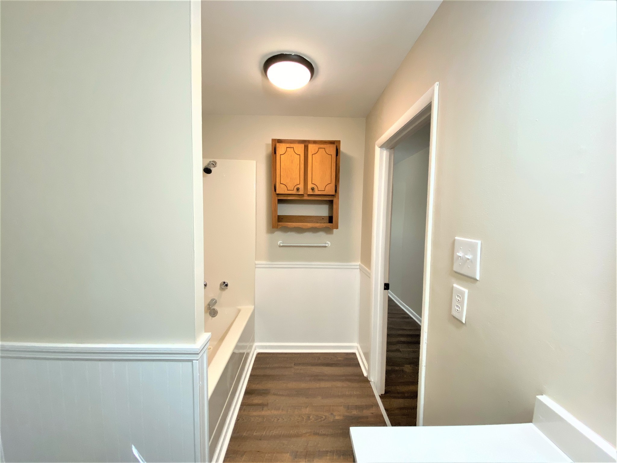 1035 West Point Road Lawrenceburg, TN 38464 - Photo 25 of 42 a view of a hallway with wooden floor and entryway