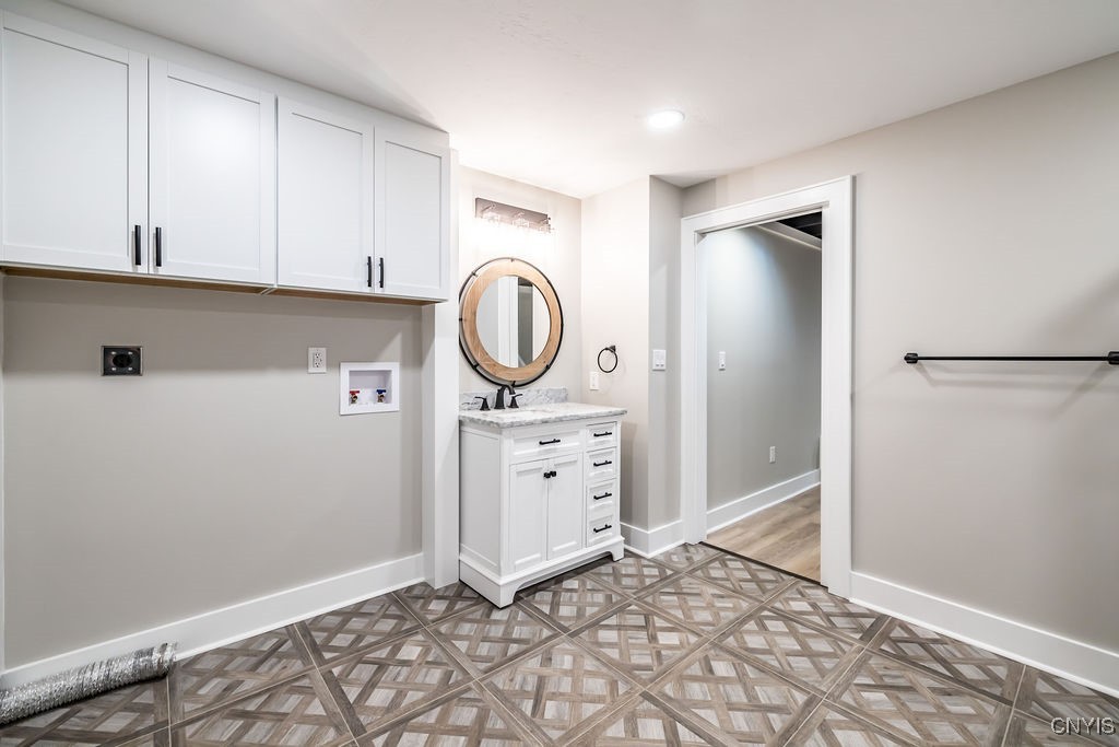 25 Chaucer Circle Lysander, NY 13027 - Photo 17 of 20