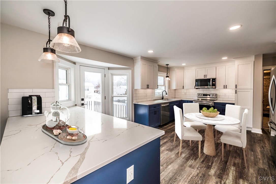 25 Chaucer Circle Lysander, NY 13027 - Photo 5 of 20 solid surface quartz