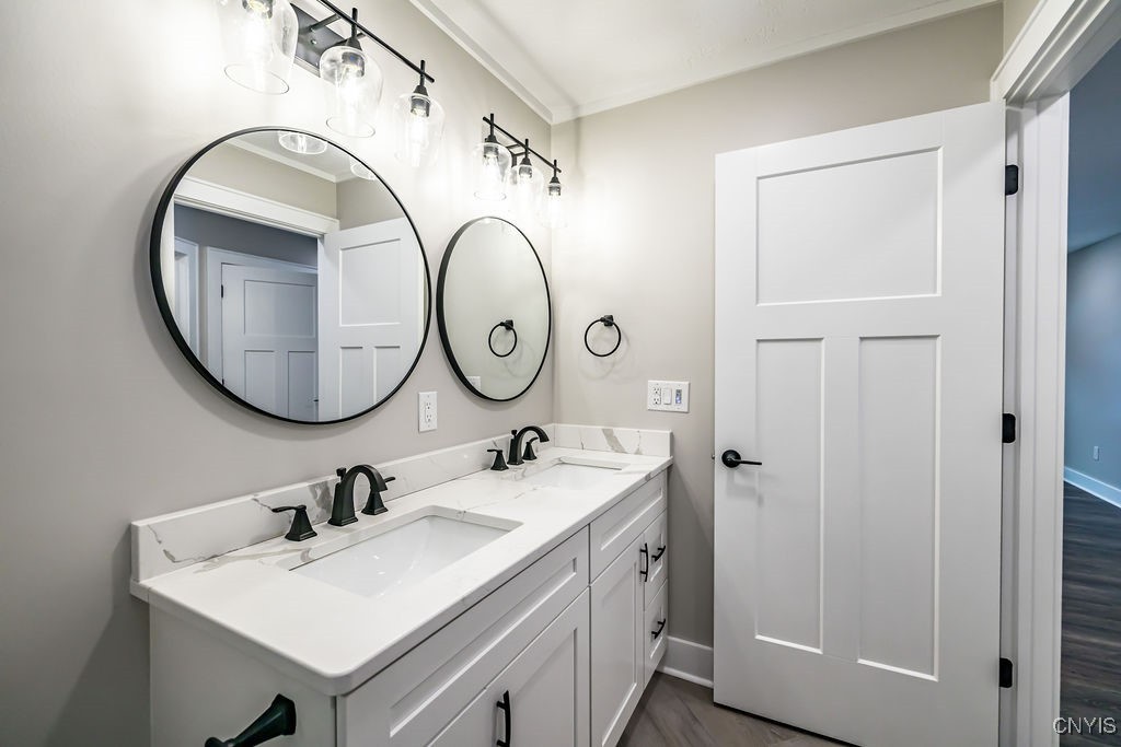 25 Chaucer Circle Lysander, NY 13027 - Photo 9 of 20 ensuite bath