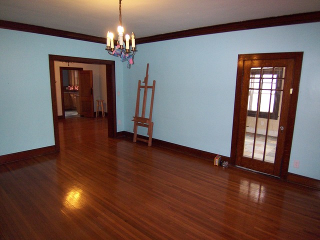 371 Fulton Street Elgin, IL 60120 - Photo 11 of 15 Gallery Image 11
