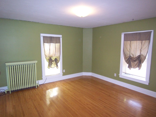 371 Fulton Street Elgin, IL 60120 - Photo 2 of 15 Gallery Image 2