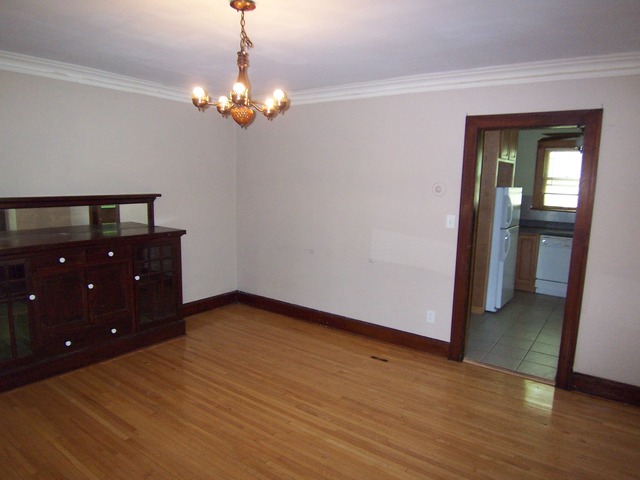 371 Fulton Street Elgin, IL 60120 - Photo 5 of 15 Gallery Image 5