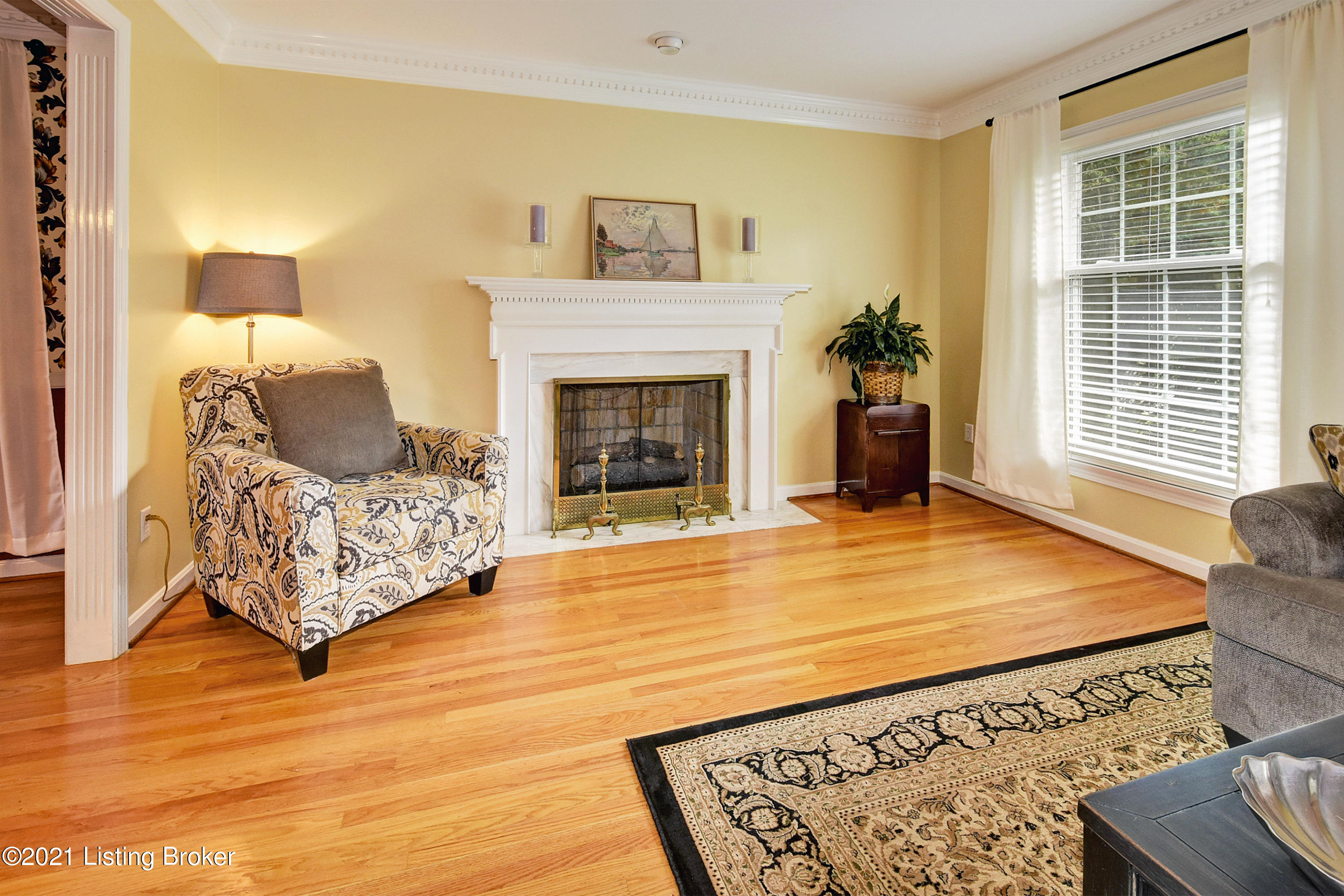 3204 Haddon Road Louisville, KY 40241 - Photo 6 of 37 Living Room