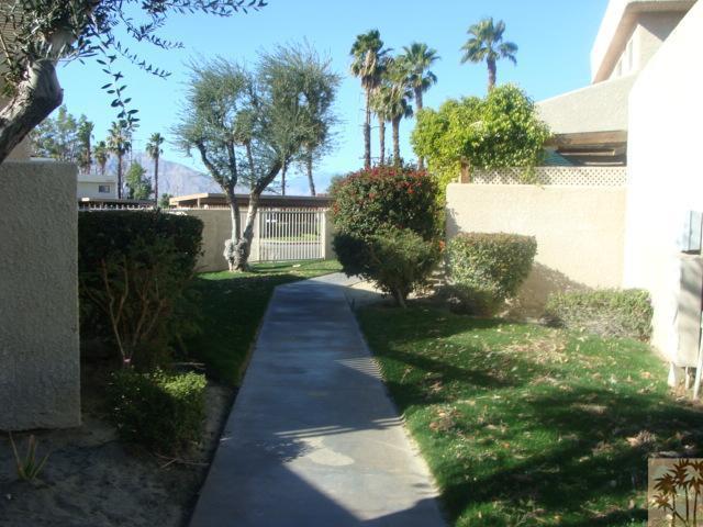 34057 Emily Way Rancho Mirage, CA 92270 - Photo 1 of 18 Primary Photo